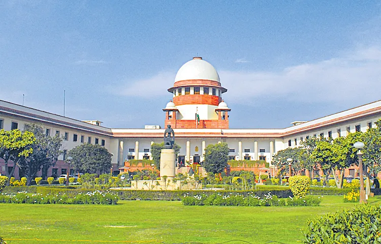 Supreme Court on the issue of handing over projects to Krishna and Godavari boards