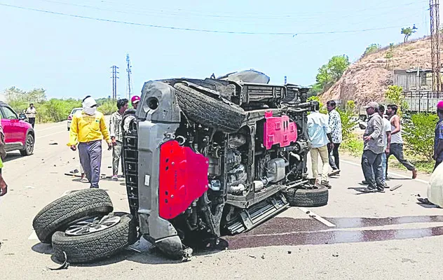 హడలెత్తిస్తున్న హైవే!
