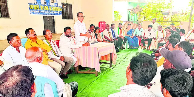 ‘ఆర్థిక విధ్వంసం సృష్టించిందే బీఆర్ఎస్’