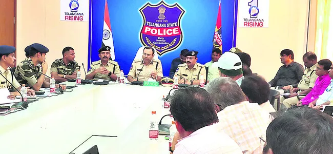 అధికారులందరూ అప్రమత్తంగా ఉండాలి