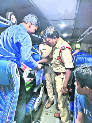 ఆర్టీసీ కాంప్లెక్స్లో విస్తృత తనిఖీలు