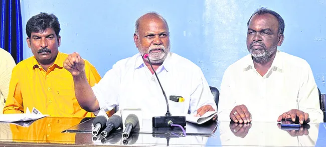 వృథా ప్రకటనలు మానుకోవాలి 