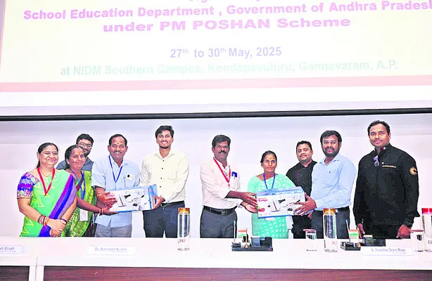 మధ్యాహ్నభోజన పోటీల్లో జిల్లాకు 2వ స్థానం