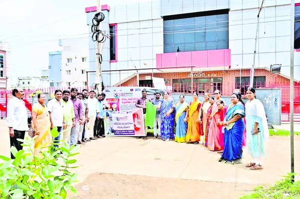 బాలల హక్కులకు విఘాతం కలిగిస్తే చర్యలు