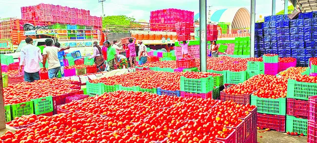 కోవిడ్పై ప్రజలు ఆందోళన చెందవద్దు: ఉషశ్రీ