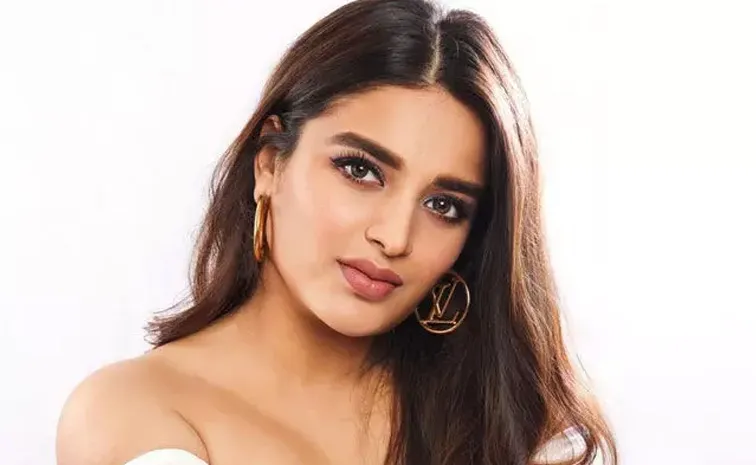 Nidhhi Agerwal Clarify Relationship With Simbu