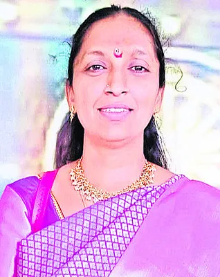ఆకేరువాగులో పడి వివాహిత మృతి
