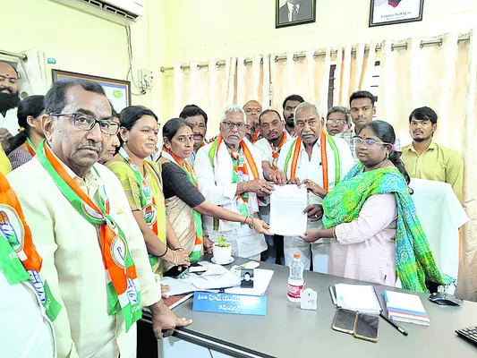 వార్డుల విభజన శాసీ్త్రయంగా చేయండి