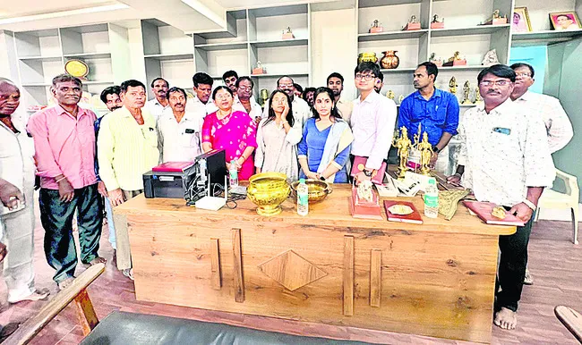 శిక్షణ ఐఏఎస్ల పర్యటన