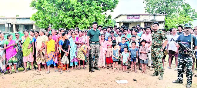 మావోయిస్టులకు సహకరిస్తే చర్యలు