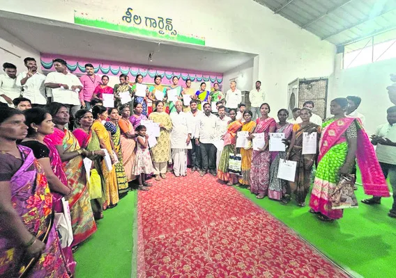 మహిళల సమగ్రాభివృద్ధే ధ్యేయం