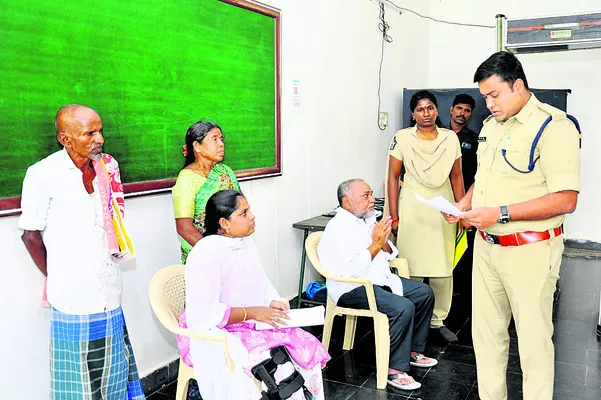 బాధితులకు సత్వర న్యాయం అందించాలి