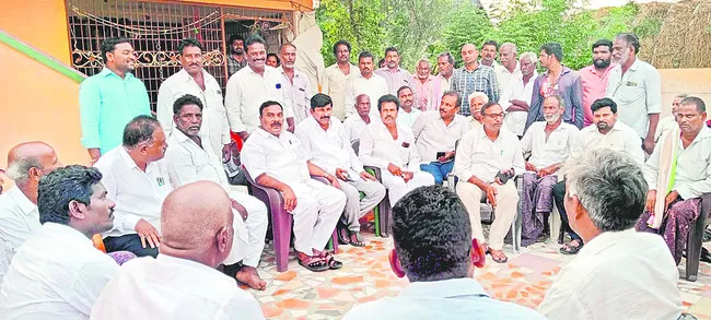 రైతులంతా పొదిలి తరలిరావాలి