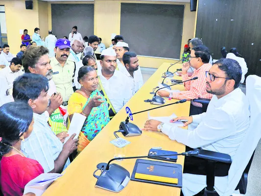 ప్రజావాణి అర్జీలపై శ్రద్ధపెట్టాలి