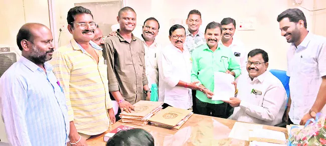 కేయూలో ఉద్యోగుల ఎన్నికల సందడి
