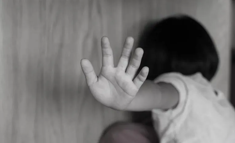 Father Tortured a 11 year Daughter