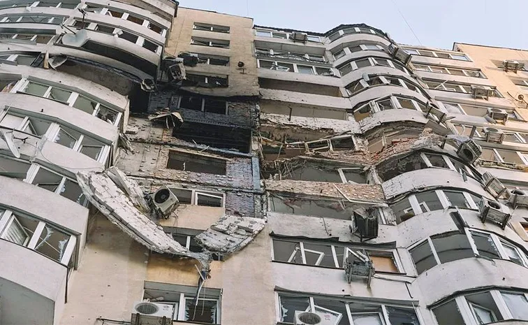 Russias New drone Strikes hit Kyiv Maternity Ward1