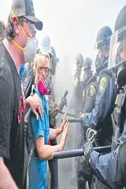 Donald Trump using National Guard in Los Angeles2