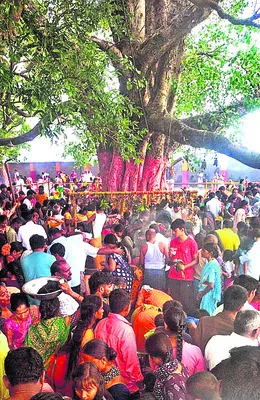ఎల్లమ్మ తల్లికి బోనాలు