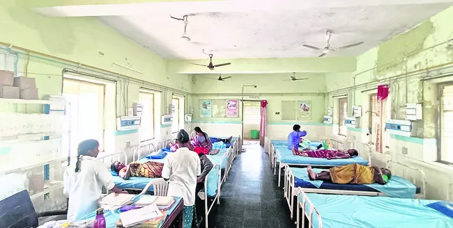 సీహెచ్సీనా... డెంటల్ ఆస్పత్రా !