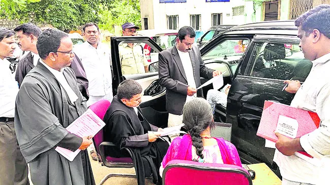88 ఏళ్ల వయసులో కోర్టుకు..