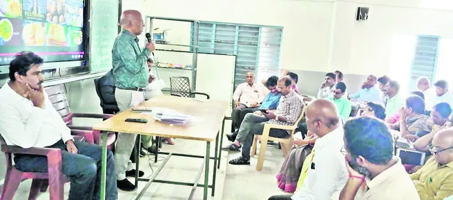 నాణ్యమైన భోజనం అందించాలి