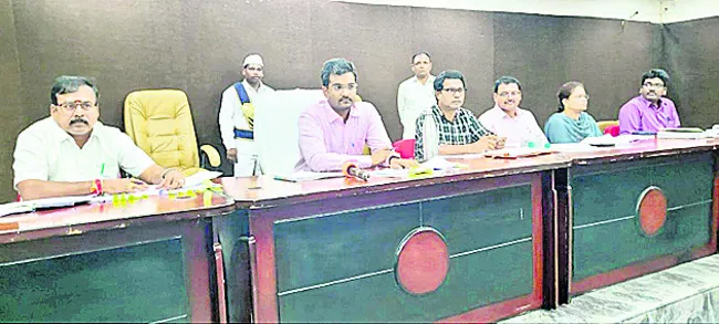 బాధ్యతగా పనిచేయండి