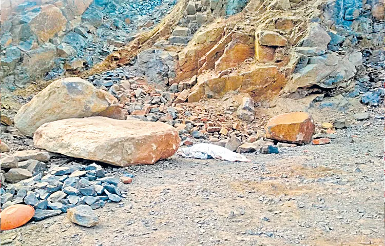 Horrible conditions in quarries in Prakasam district