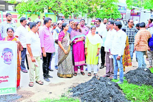 పరిసరాలను పరిశుభ్రంగా ఉంచాలి