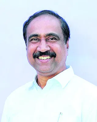 ప్రభుత్వ పాఠశాలలోనే చదువు