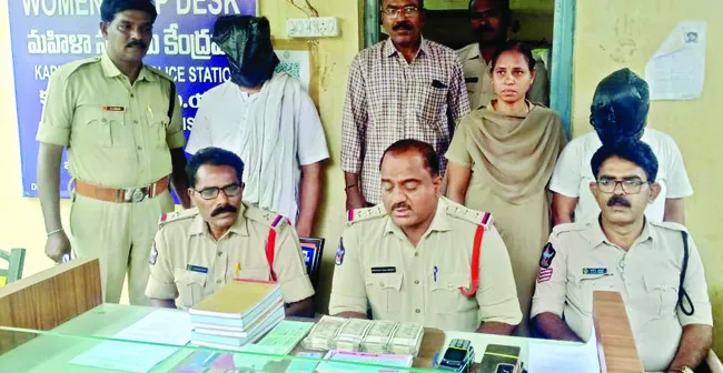 సైబర్‌ నేరగాళ్ల అరెస్ట్‌ 