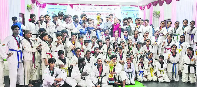 రాష్ట్రస్థాయి తైక్వాండో ఓవరాల్ చాంప్స్ ‘తూర్పు’