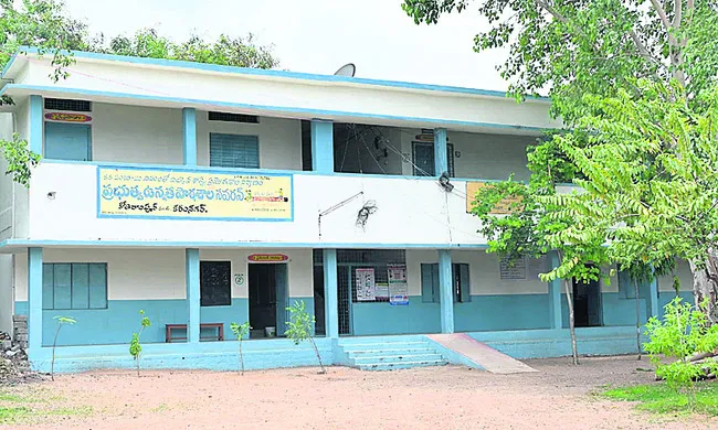 ఎక్కడి సమస్యలు అక్కడే!