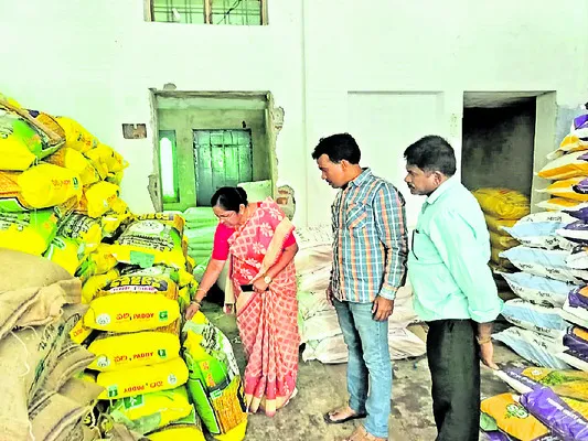 విత్తన విక్రయాల్లో నిబంధనలు పాటించాల్సిందే..