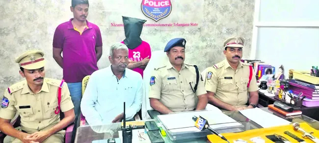 బైక్ల చోరీ కేసులో నిందితుల అరెస్టు