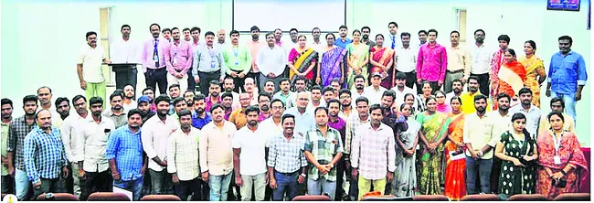నిజజీవితంలో స్మార్ట్ స్కిల్స్ అవసరం