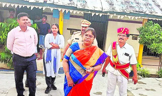 సబ్జైల్ ఆకస్మిక తనిఖీ