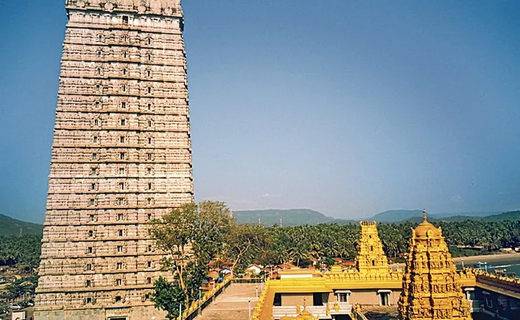 Murudeshwar temple in Karnataka interesting facts about Lord Shiva3