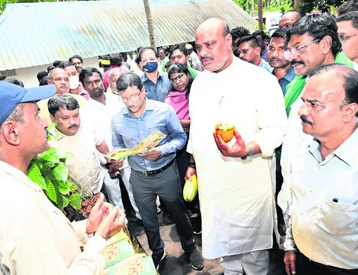 పంట నాణ్యతపై దృష్టి పెట్టాలి