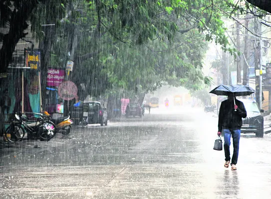 కొనసాగుతున్న వర్షాలు