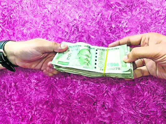 లోకాయుక్తలో వసూల్ రాజాలు