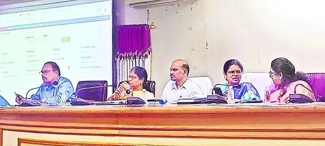 కొనసాగుతున్న బదిలీల కౌన్సెలింగ్