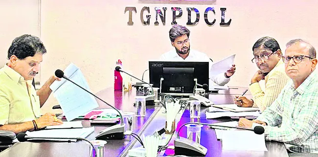 వ్యవసాయ సర్వీస్లు త్వరగా మంజూరు చేయాలి