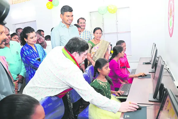 కంప్యూటర్ విద్యలోనూ రాణించాలి