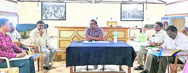 విధుల్లో నిర్లక్ష్యం వహిస్తే చర్యలు