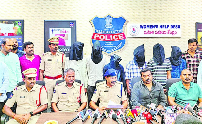 దొంగతనానికి వెళ్లి సెక్యూరిటీ గార్డు హత్య