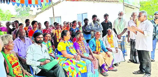 ఐక్య పోరాటాలకు సిద్ధం కావాలి 