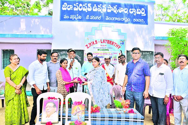 ప్రభుత్వ పాఠశాలల్లోనే నాణ్యమైన విద్య : కలెక్టర్ సత్యశా