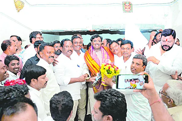 ఉమ్మడి మెదక్ జిల్లా ఇన్చార్జి మంత్రిగా వివేక్