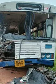 APSRTC Bus Accident Karnataka Kolar Updates Full Details9